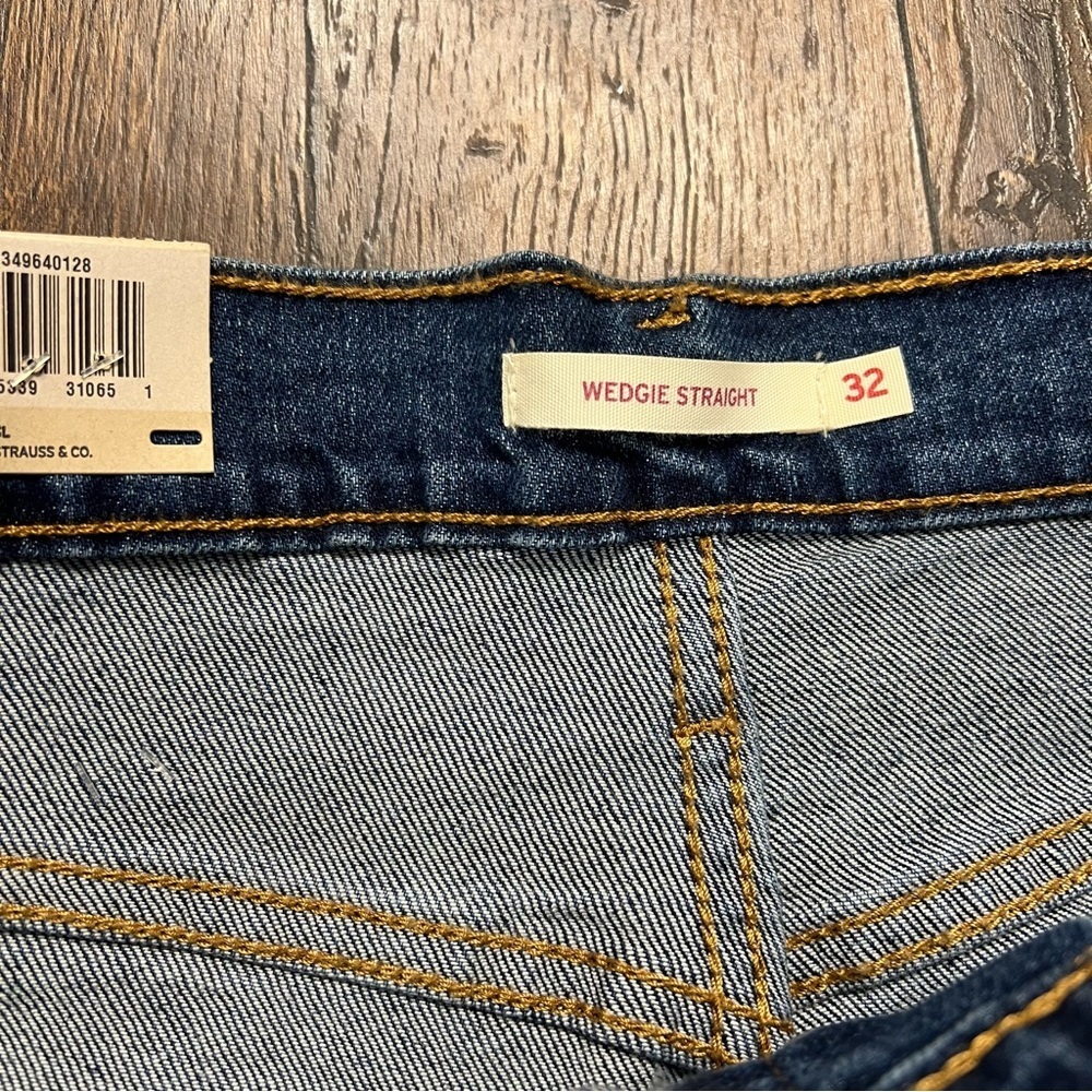 NWT Levi's® Premium WEDGIE STRAIGHT FIT WOMEN'S JEANS‎ SZ 32/14 x-short - Picture 4 of 10
